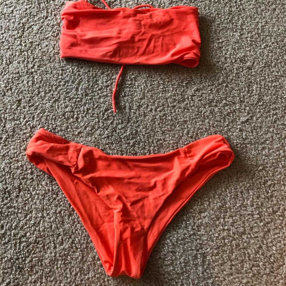 Bandeau bikini
